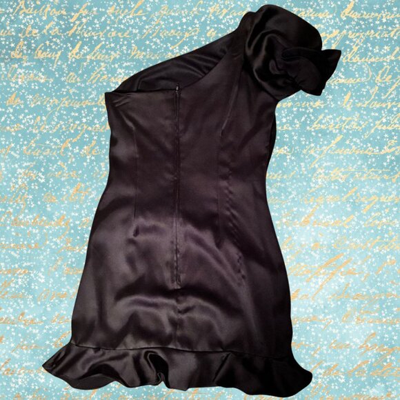 B. Darlin Juniors' Asymmetric One-Shoulder Bodycon Mini Dress - Picture 2 of 6